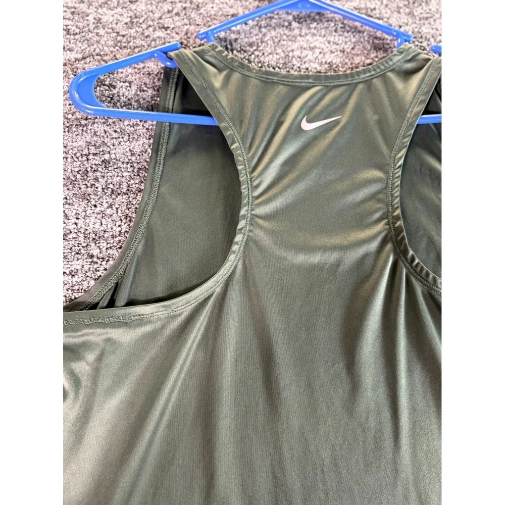 Nike Running Dri-Fit Tank Top Womens Medium Olive Green Swoosh Logo Racerback